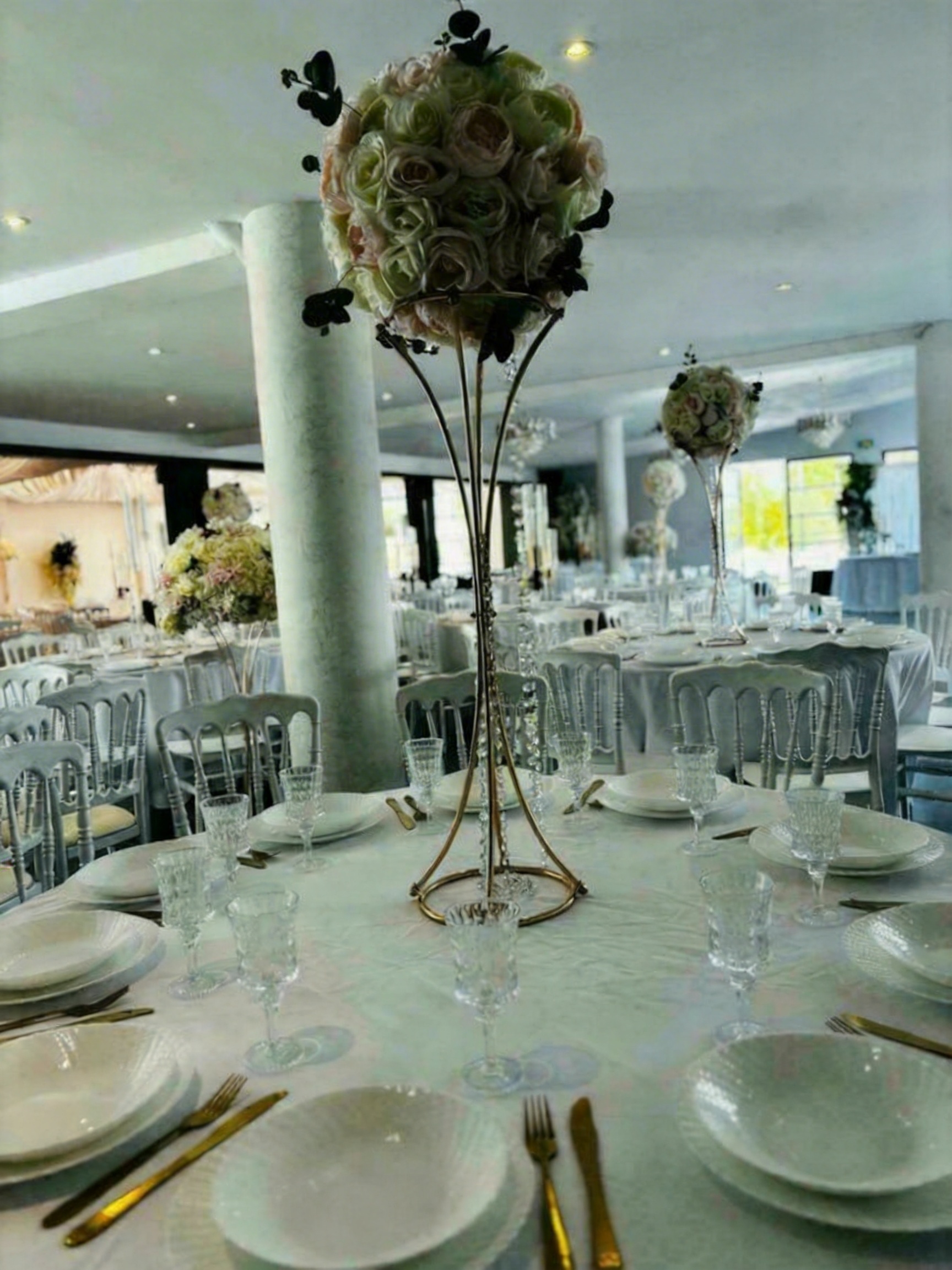 Centre de table floral doré
